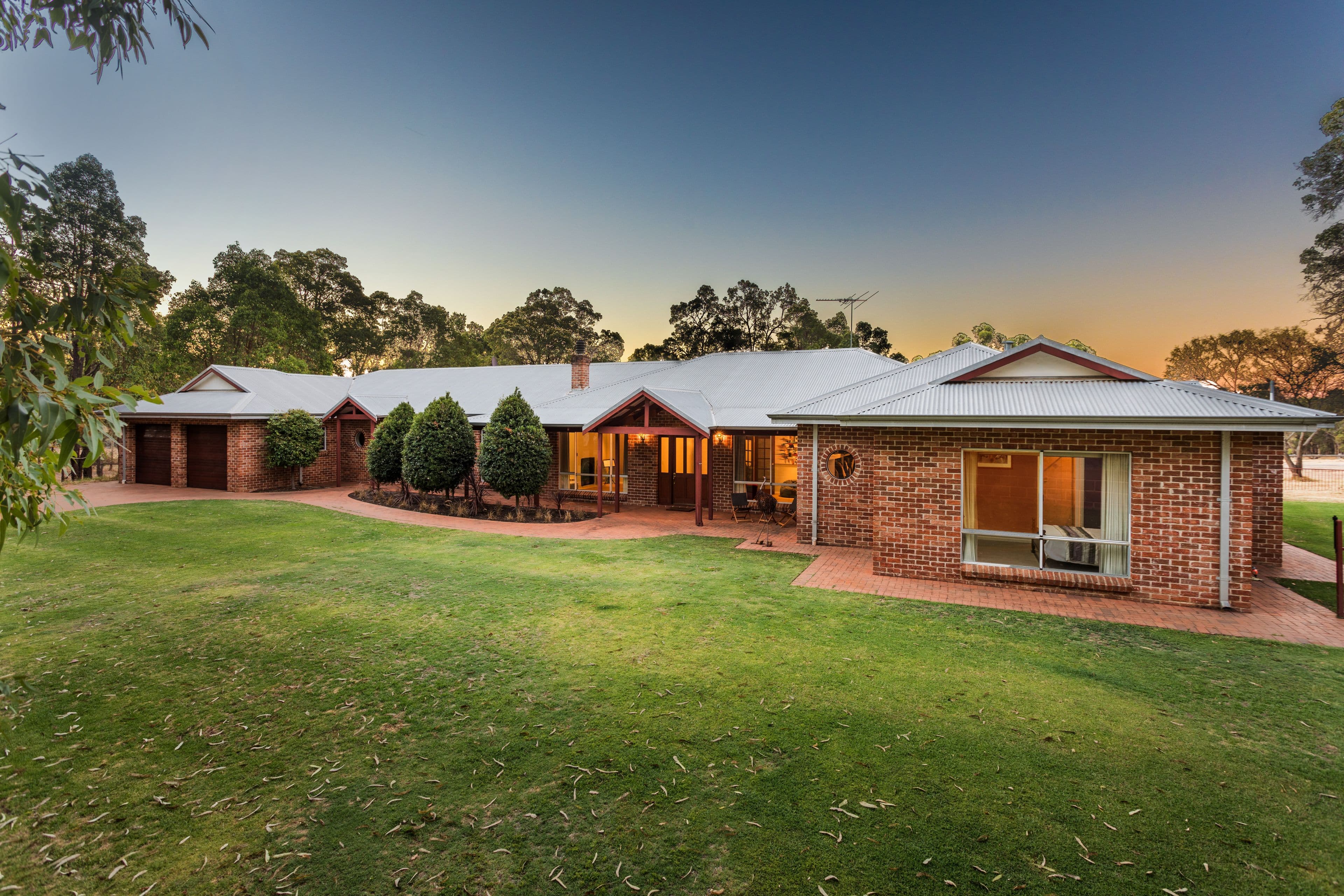 280 Lion Street, Sawyers Valley WA 6074, Sawyers Valley - Thumbnail 2