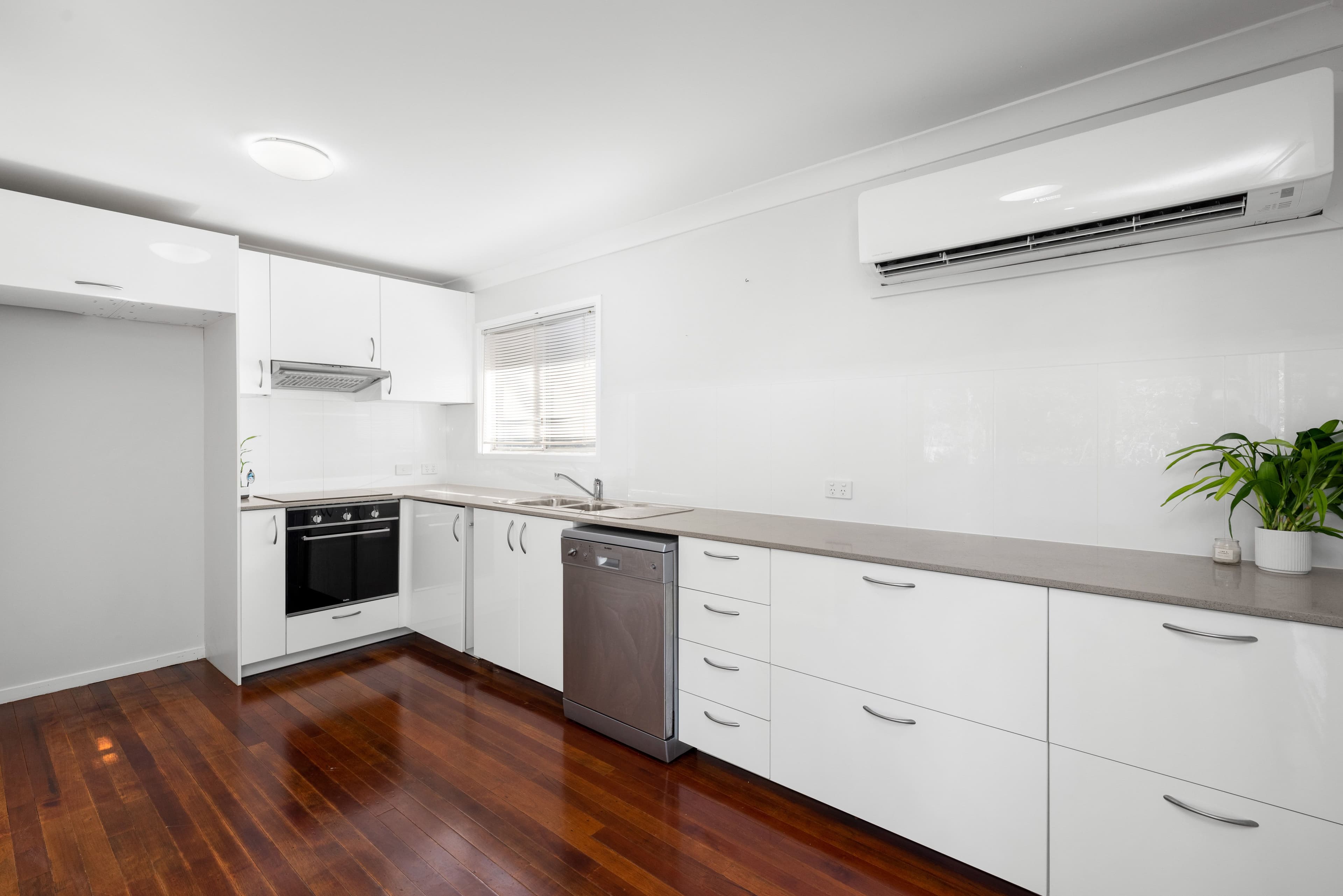 776 Waterworks Road, The Gap QLD 4061, The Gap - Thumbnail 4