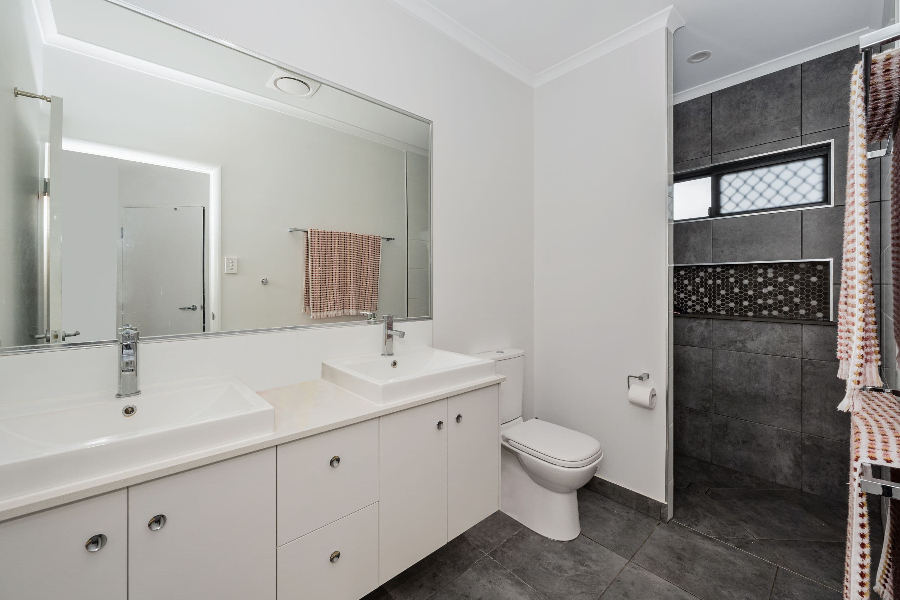 9 Magellan Street, Burdell QLD 4818, Burdell - Thumbnail 6