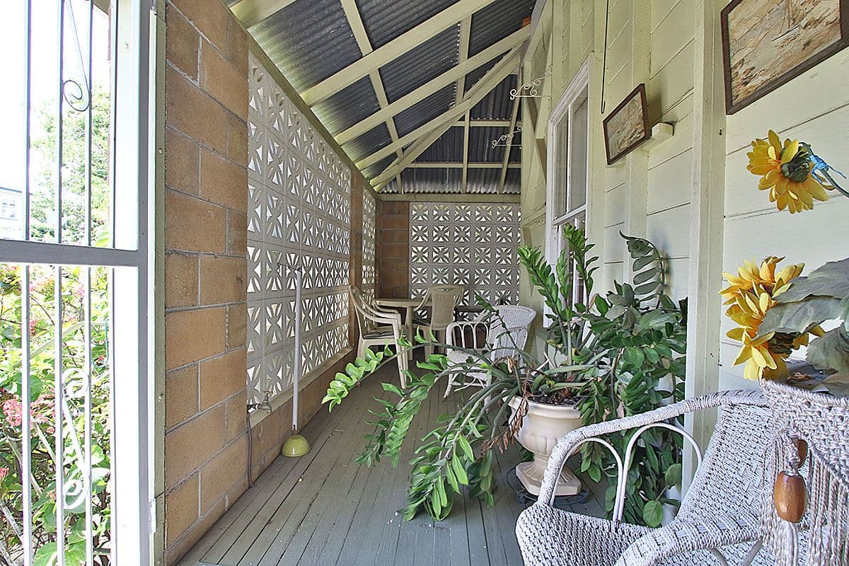 8 McLean Street, North Ipswich QLD 4305, North Ipswich - Thumbnail 2