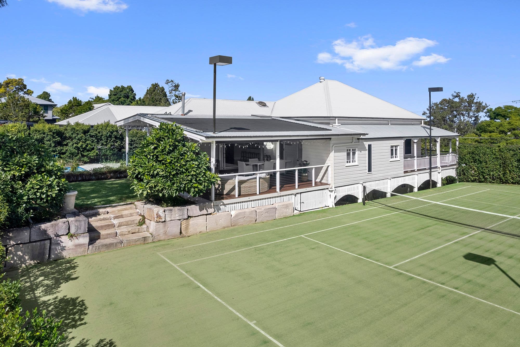 194 Cliveden Avenue, Corinda QLD 4075, Corinda - Thumbnail 3