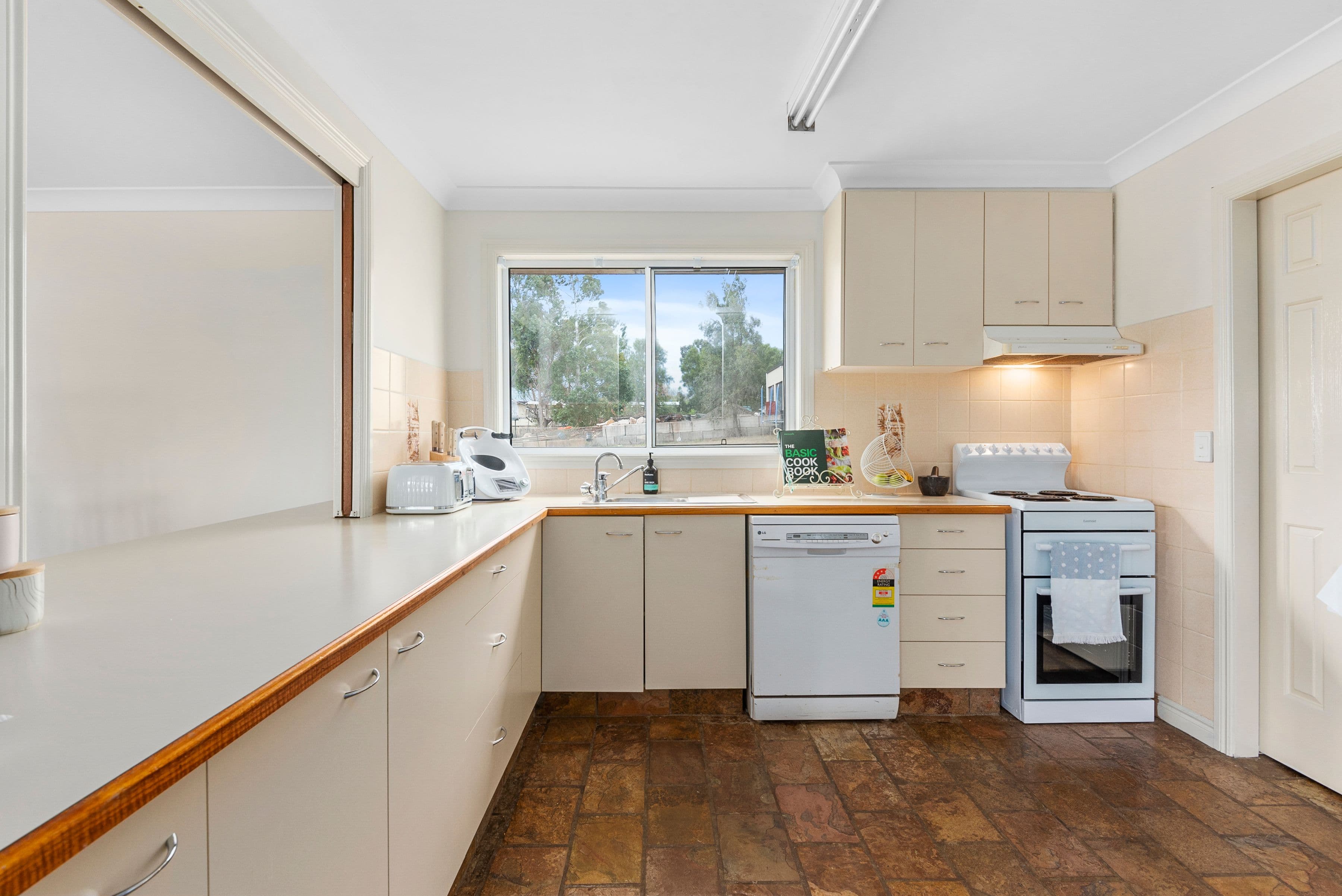 26 Leahy Drive, Kingsthorpe QLD 4400, Kingsthorpe - Thumbnail 6
