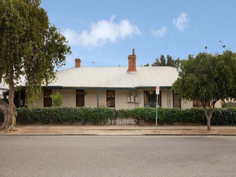 33-35 Holden Street, Hindmarsh - Image 1