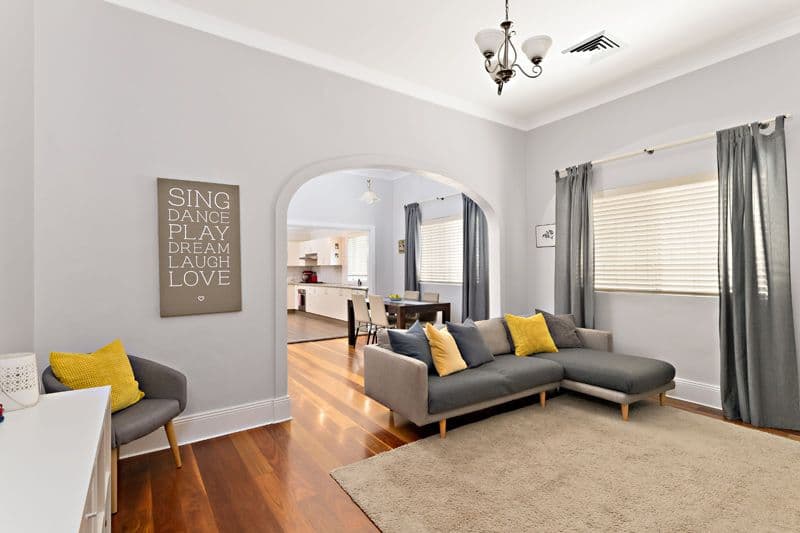 80 Beach Road, Dulwich Hill - Thumbnail 2