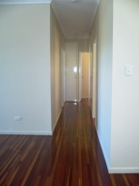 43  McCool Street, MORANBAH QLD 4744, Moranbah - Thumbnail 4
