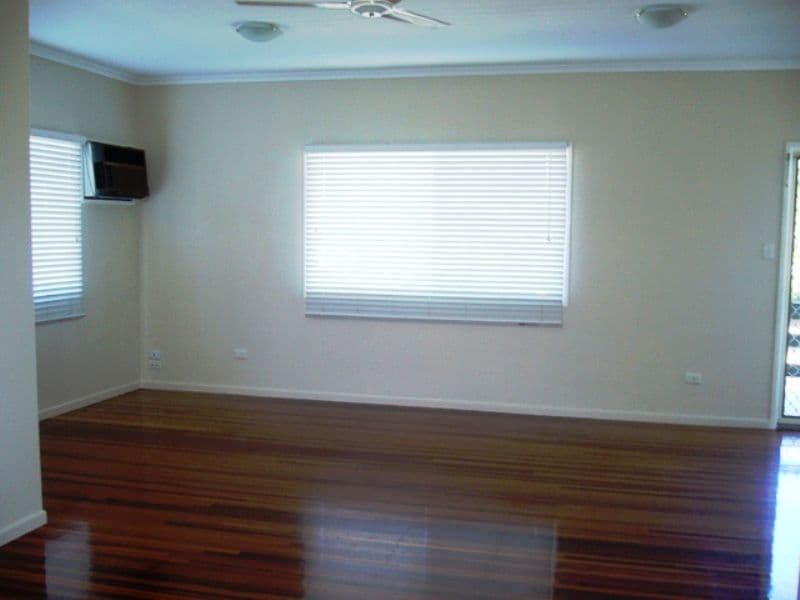 43  McCool Street, MORANBAH QLD 4744, Moranbah - Thumbnail 6