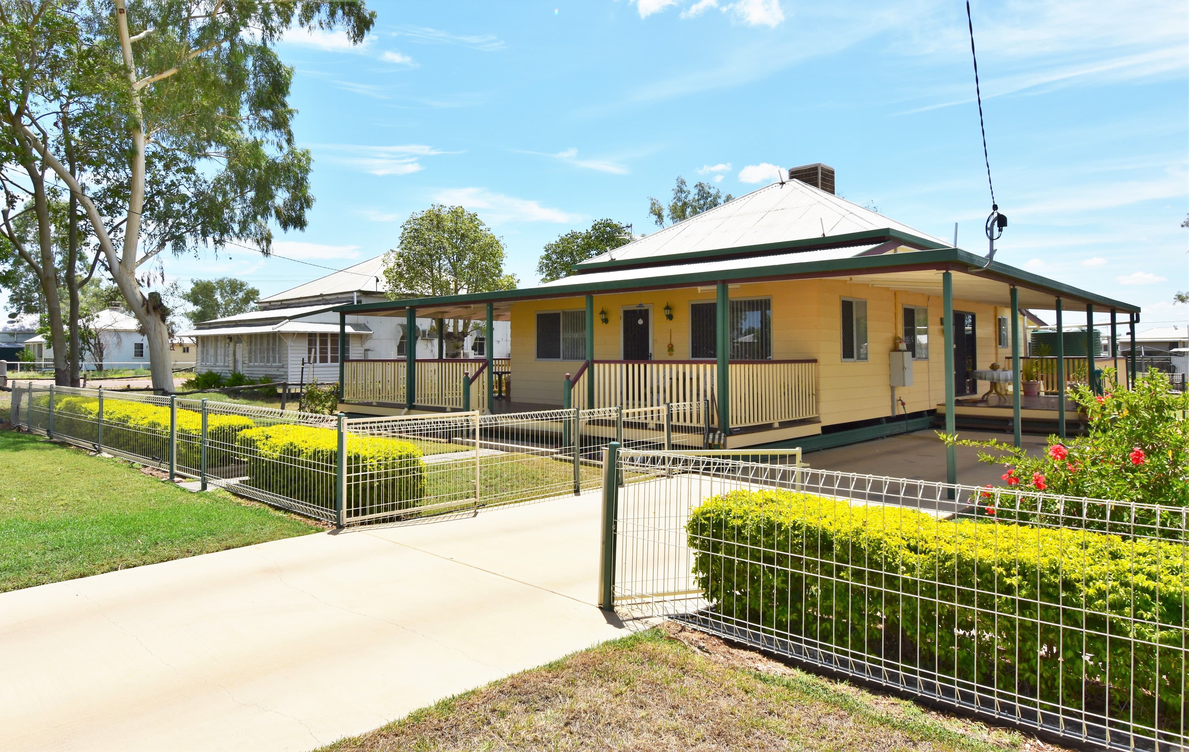 104 Cassowary Street, Longreach QLD 4730, Longreach - Thumbnail 2
