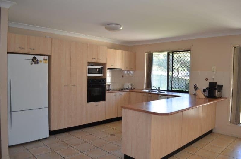 35 Eucalypt Place, HERITAGE PARK QLD 4118, Heritage Park - Thumbnail 3