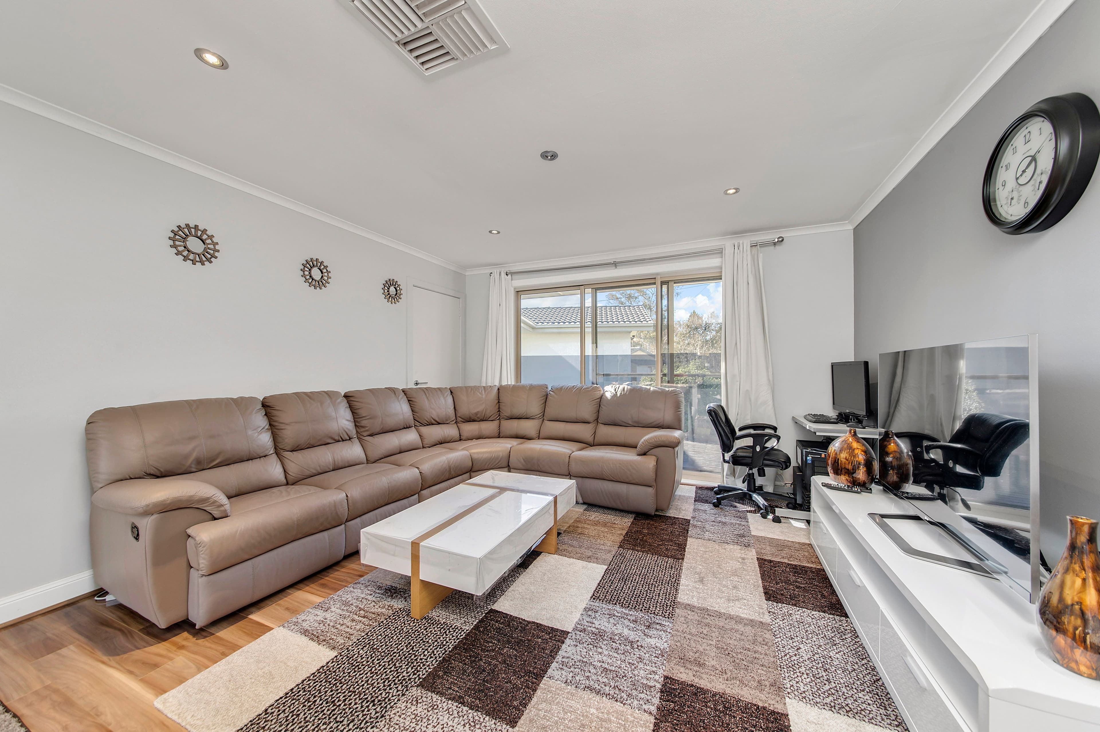 8 Biraban Place, Macquarie ACT 2614, Macquarie - Thumbnail 3