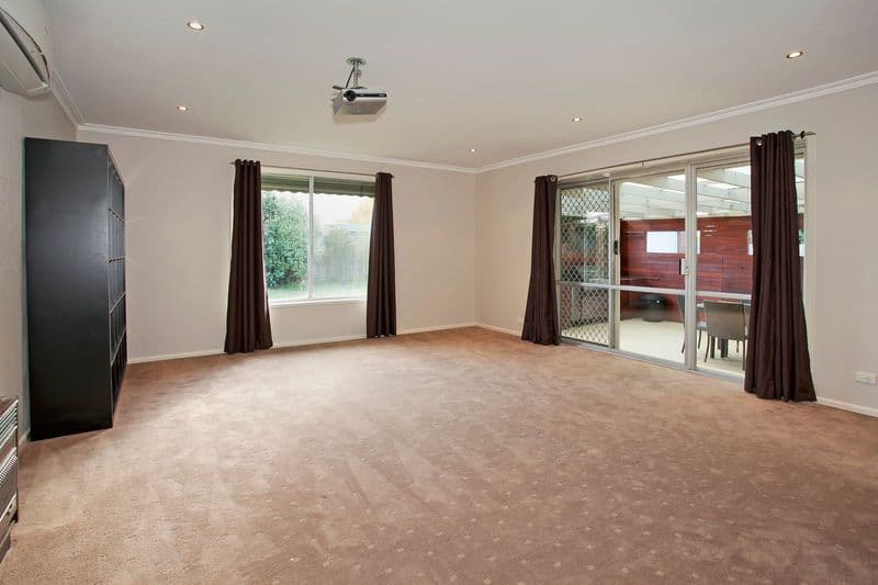 2 Highfield Drive, GROVEDALE VIC 3216, Grovedale - Thumbnail 4