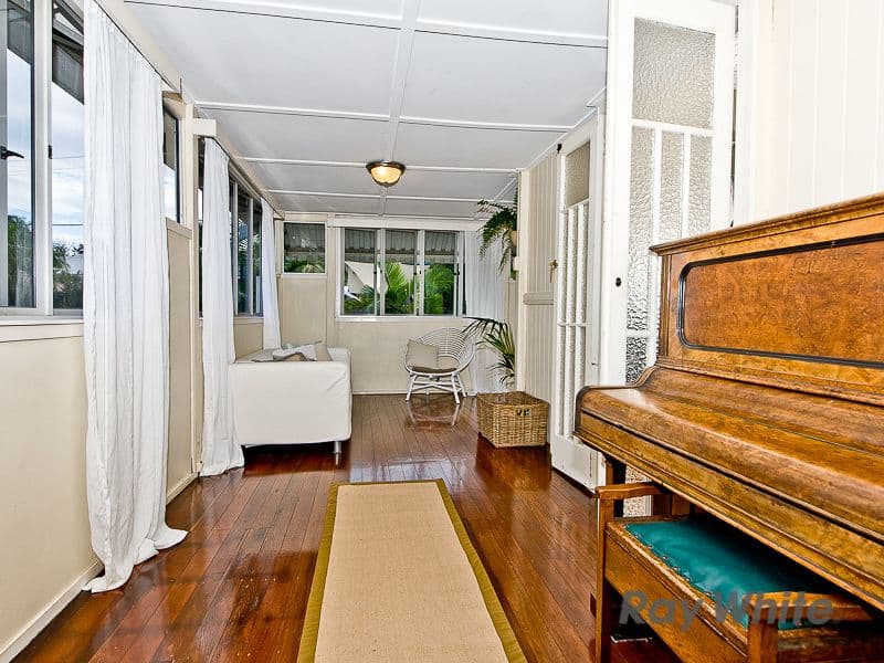 1 Chermside Street, GRANGE QLD 4051, Grange - Thumbnail 3