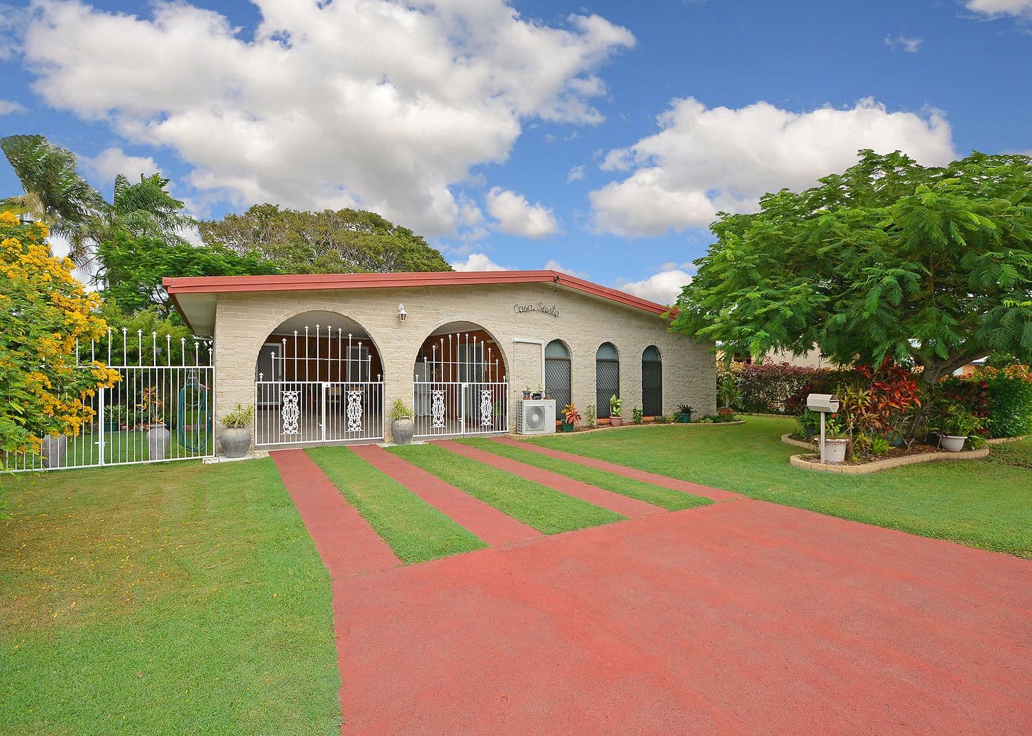 22 Hayworth Street, Point Vernon QLD 4655, Point Vernon - Thumbnail 2