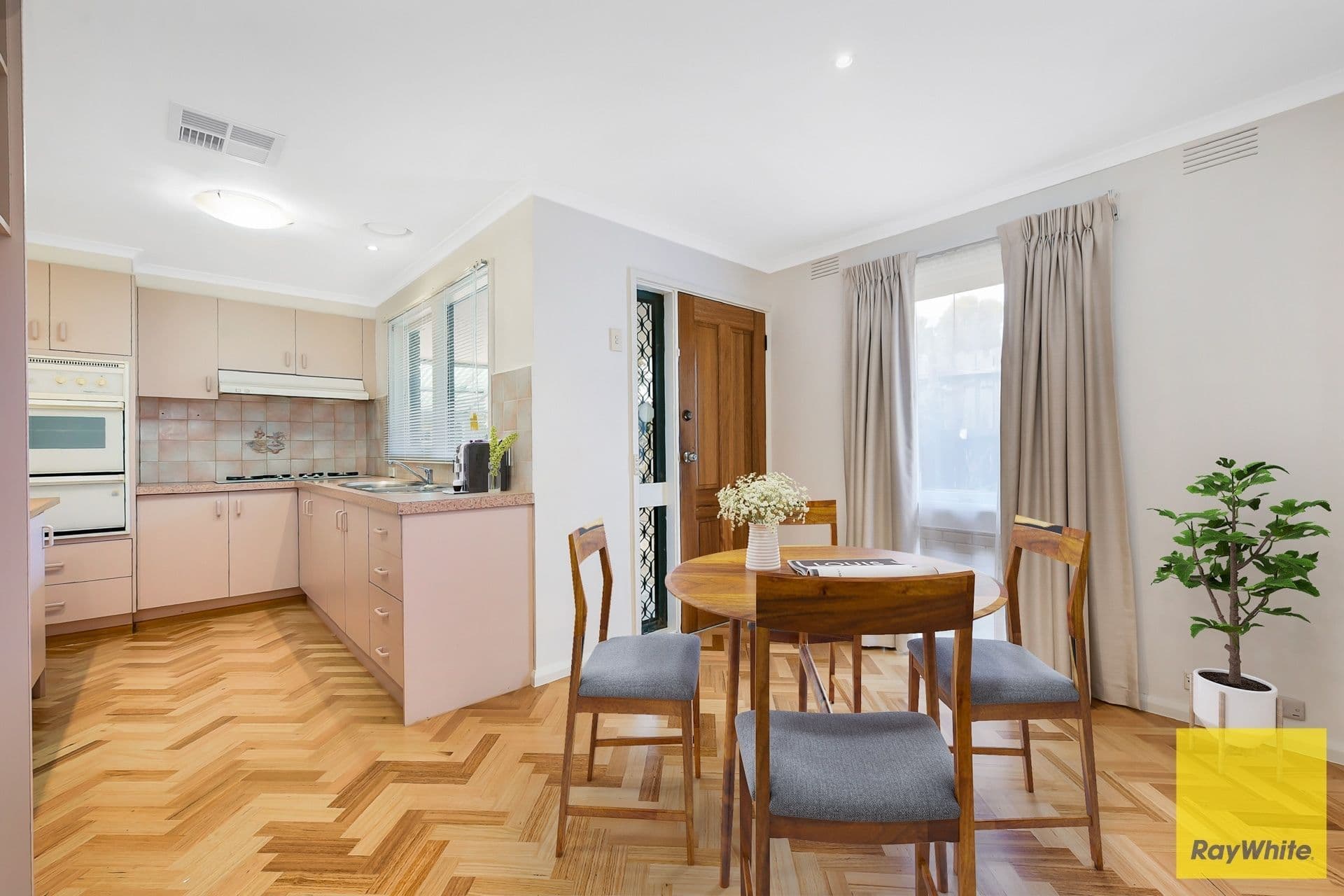 12 Lachlan Drive, Endeavour Hills VIC 3802, Endeavour Hills - Thumbnail 4