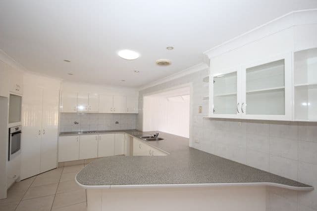 25 Plover Place, TWEED HEADS WEST NSW 2485, Tweed Heads West - Thumbnail 2