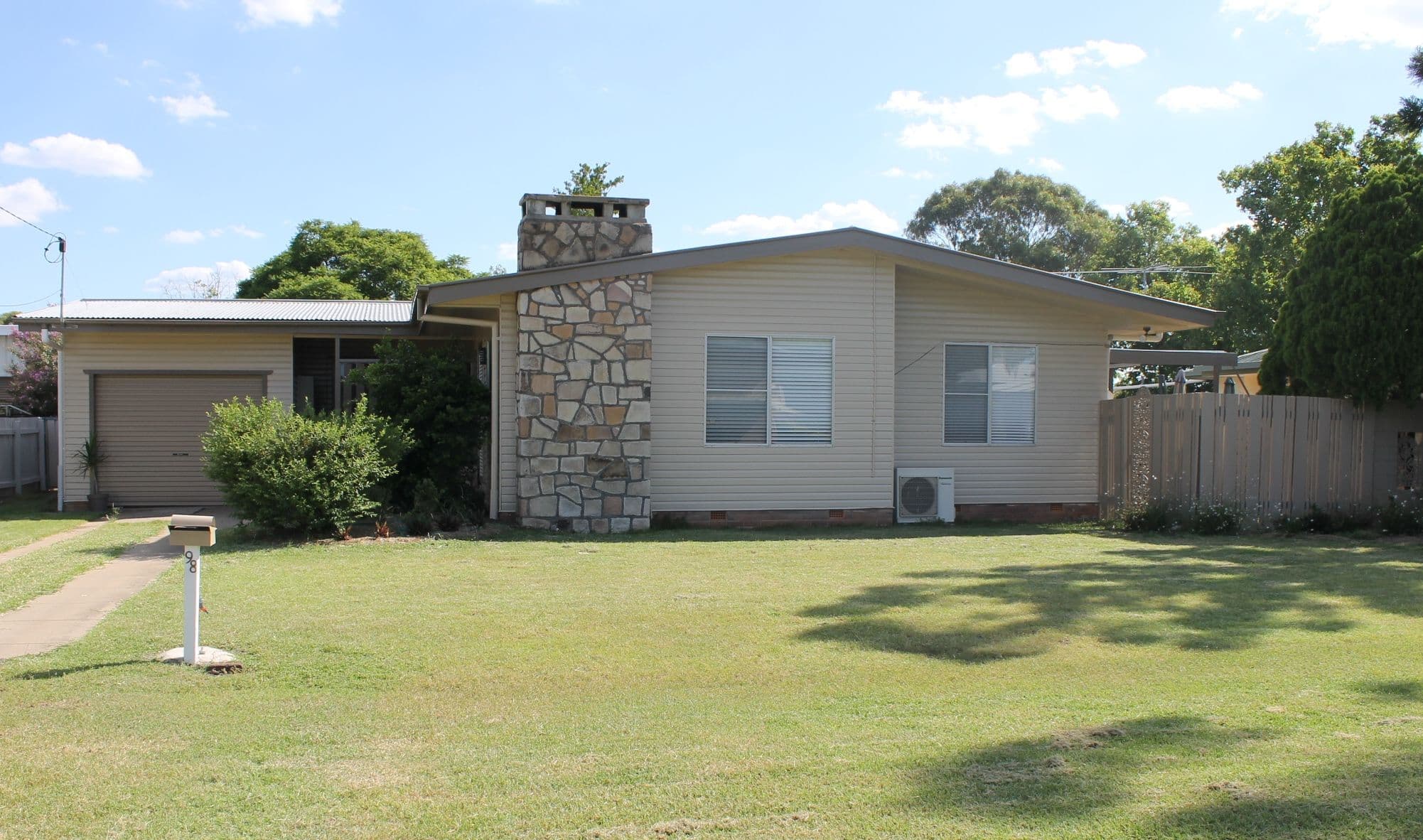 98 Wood Street, Dalby QLD 4405, Dalby - Image 1