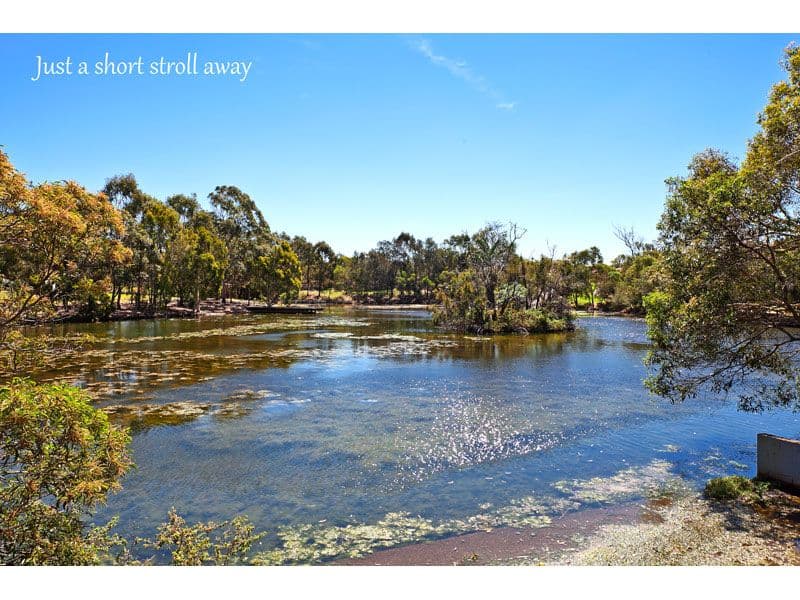 16 Moselle Drive, THORNLANDS QLD 4164, Thornlands - Thumbnail 2