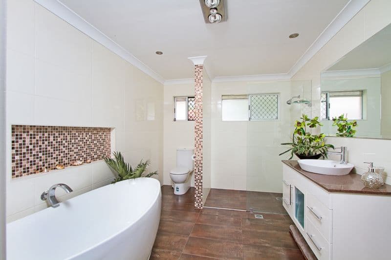 8 Tierney Drive, Currumbin Waters QLD 4223, Currumbin Waters - Thumbnail 7