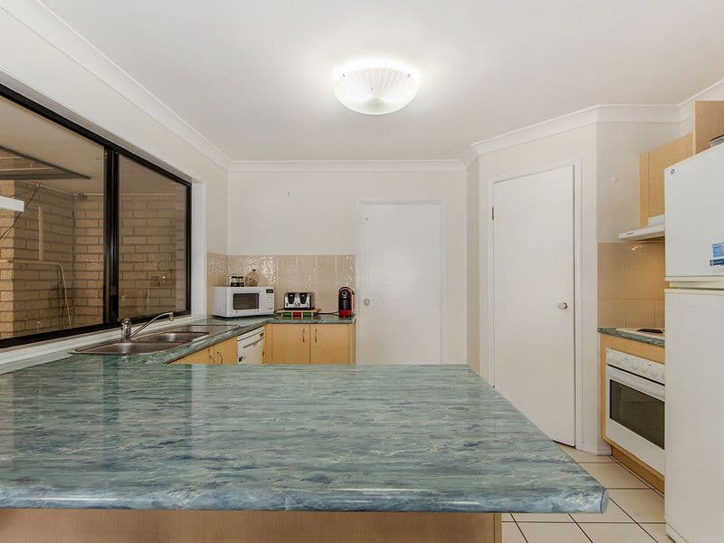 6 Matzia Avenue, Pacific Pines QLD 4211, Pacific Pines - Thumbnail 6