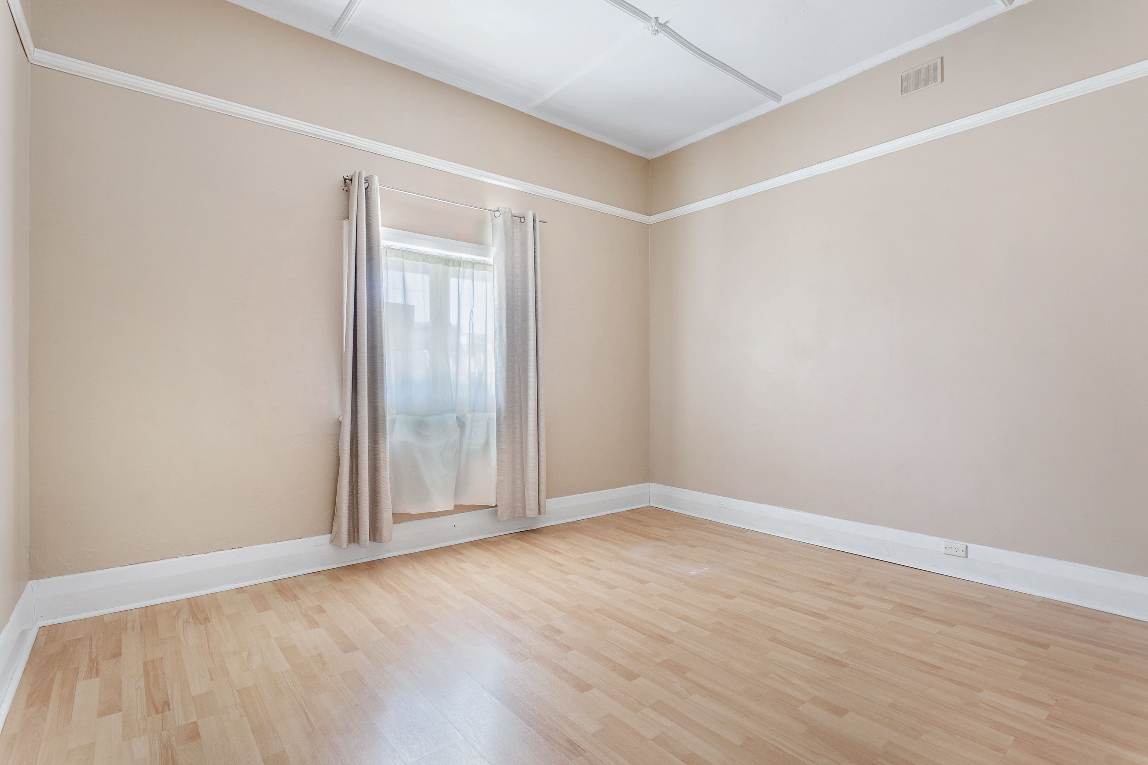 2 Bourn Avenue, West Hindmarsh SA 5007, West Hindmarsh - Thumbnail 7