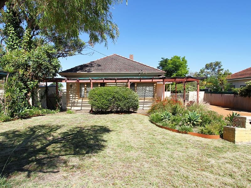 135 Second Avenue, EDEN HILL WA 6054, Eden Hill - Image 1