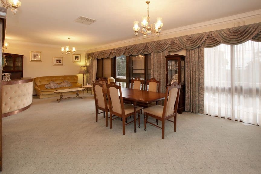 8 Threadbow Crescent, WHEELERS HILL VIC 3150, Wheelers Hill - Thumbnail 5