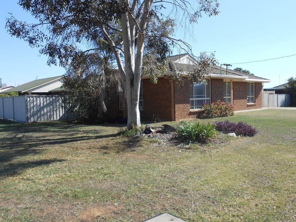 1 Chisholm Street, TAMWORTH NSW 2340, West Tamworth - Thumbnail 2