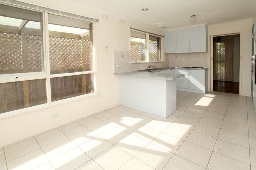 19 Mackellar Avenue, WHEELERS HILL VIC 3150, Wheelers Hill - Thumbnail 6