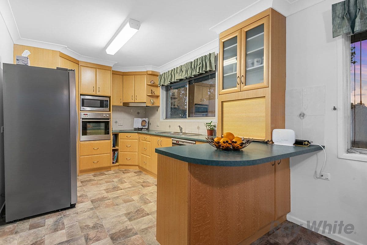 17 Cranberry Street, Eight Mile Plains QLD 4113, Eight Mile Plains - Thumbnail 2