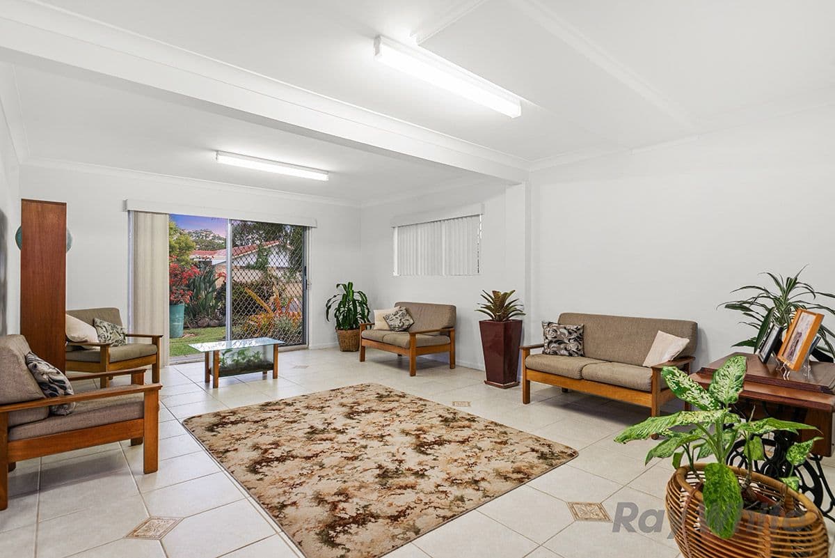 17 Cranberry Street, Eight Mile Plains QLD 4113, Eight Mile Plains - Thumbnail 6