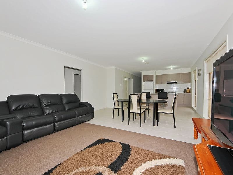22 Baratta Road, TARNEIT VIC 3029, Tarneit - Thumbnail 2