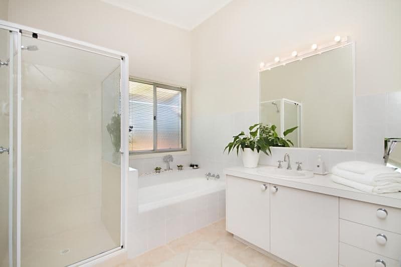 165 K P McGrath Drive, Elanora QLD 4221, Elanora - Thumbnail 5