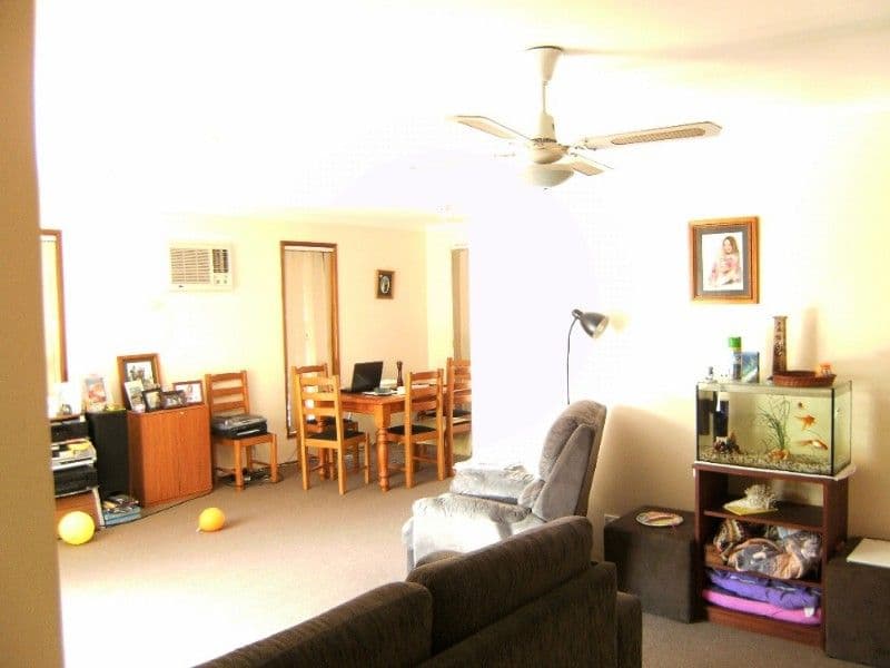 10 Monroe Court, OXENFORD QLD 4210, Oxenford - Thumbnail 2