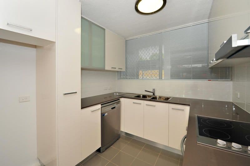 2/16 Cascade Avenue, Benowa, QLD, 4217, Benowa - Thumbnail 6