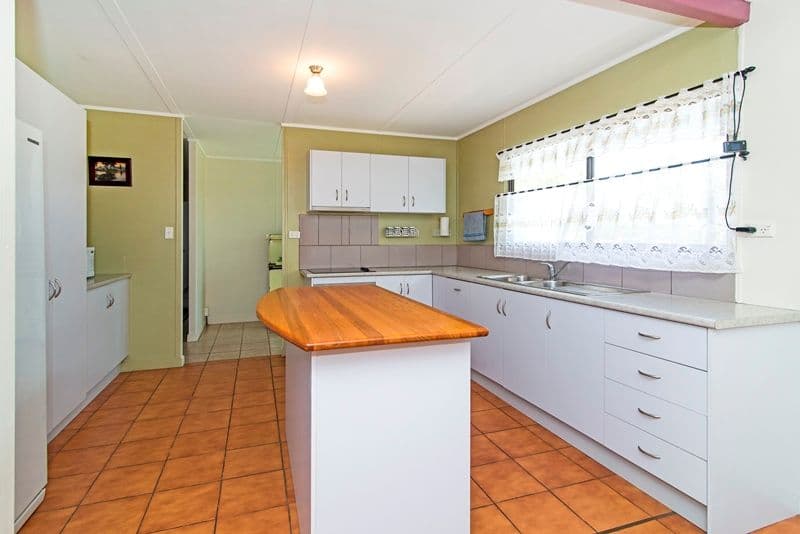 25 Hewlett Road, LOWER MOUNT WALKER QLD 4340, Lower Mount Walker - Thumbnail 3