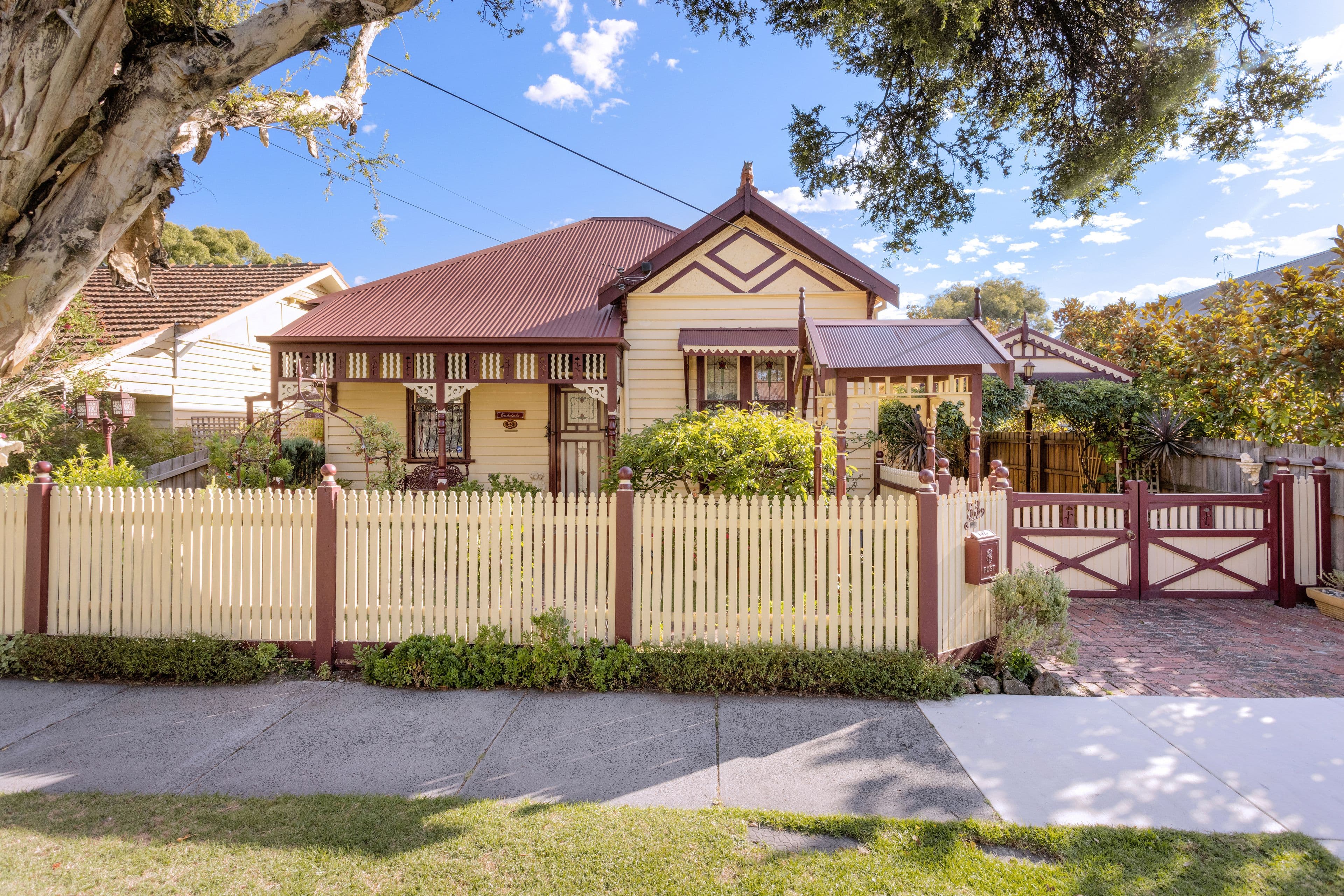53 Carlisle Crescent, Hughesdale VIC 3166, Hughesdale - Image 1