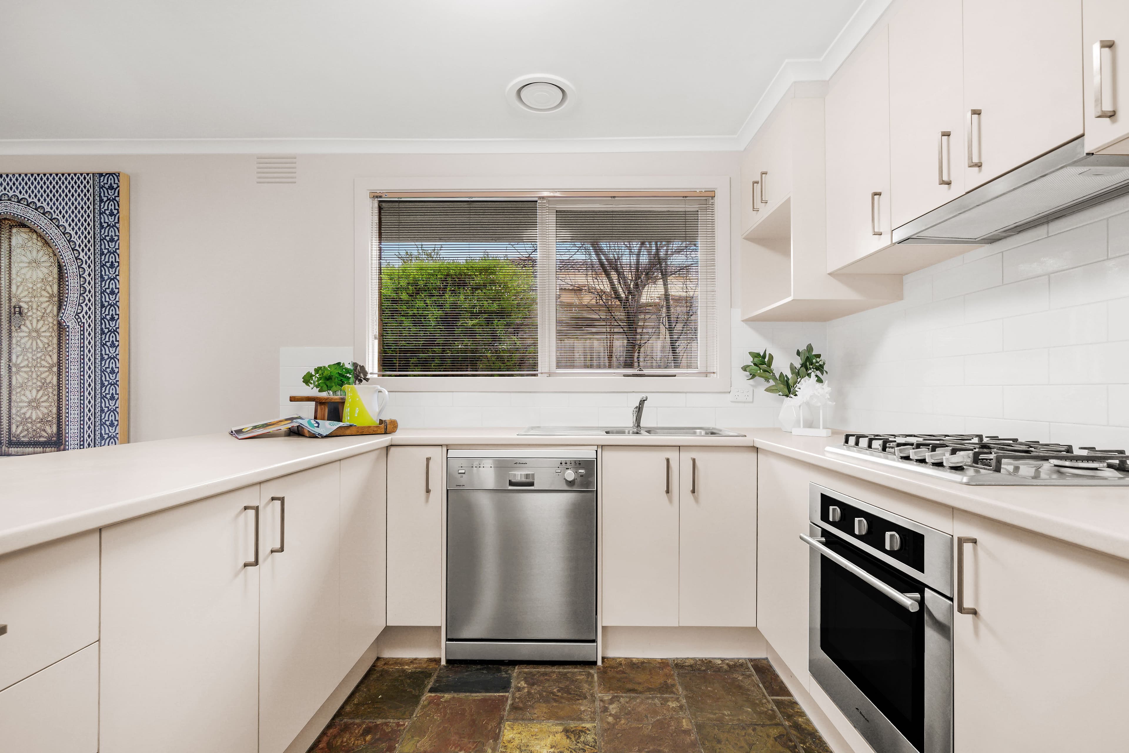 5 Cerutty Way, Wantirna South VIC 3152, Wantirna South - Thumbnail 3