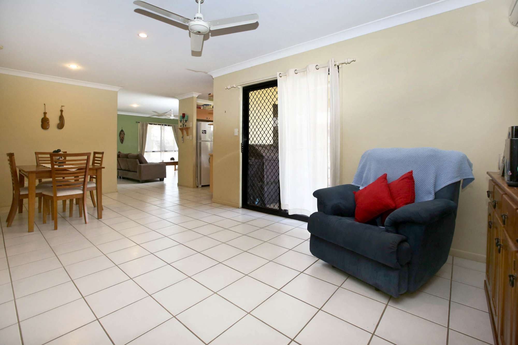 19 Dundas Crescent, KIRWAN QLD 4817, Kirwan - Thumbnail 5