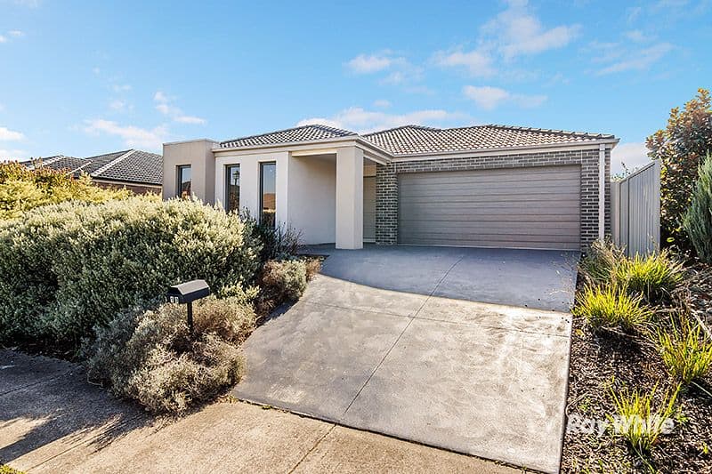 10 Foxhound Grove, Cranbourne East VIC 3977, Cranbourne East - Image 1