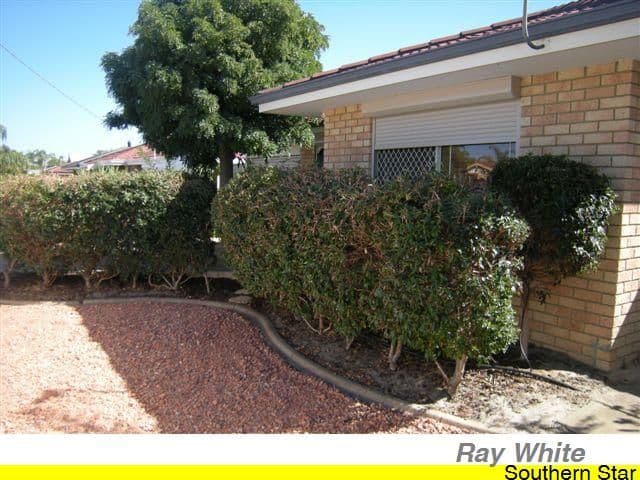 5 Jooleen Way, THORNLIE WA 6108, Thornlie - Thumbnail 2