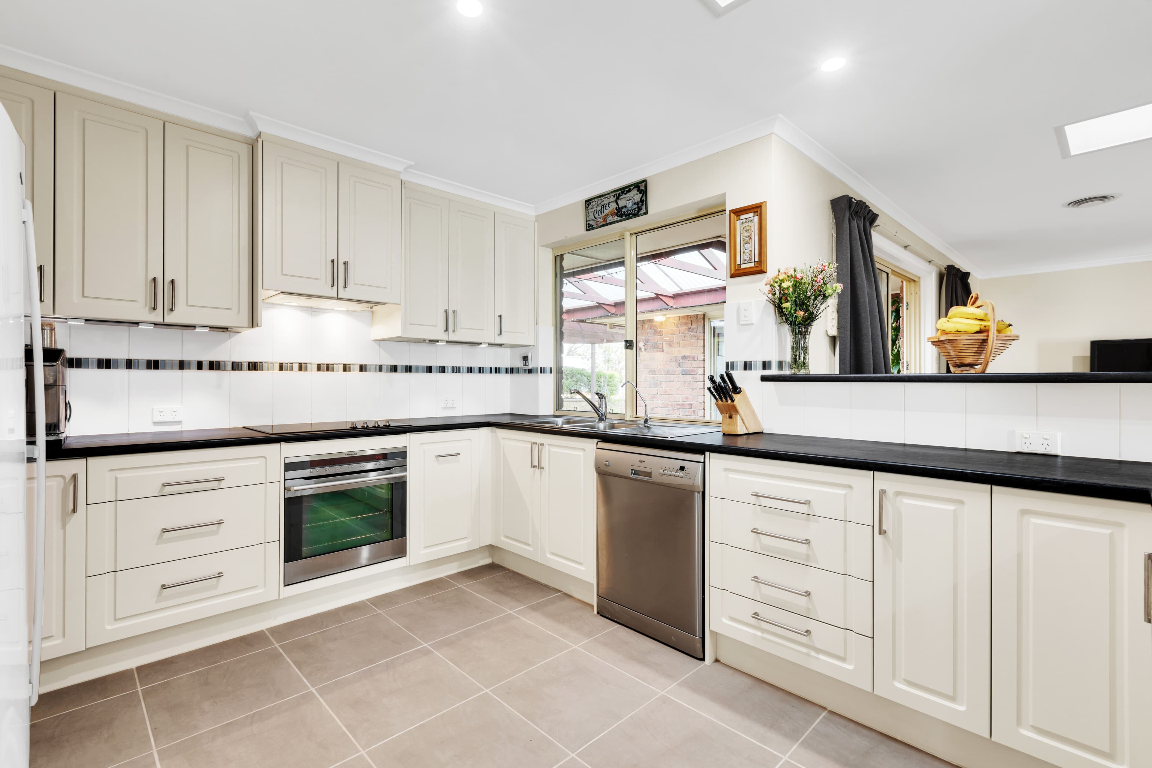 38 Tea Tree Drive, Craigmore SA 5114, Craigmore - Thumbnail 3