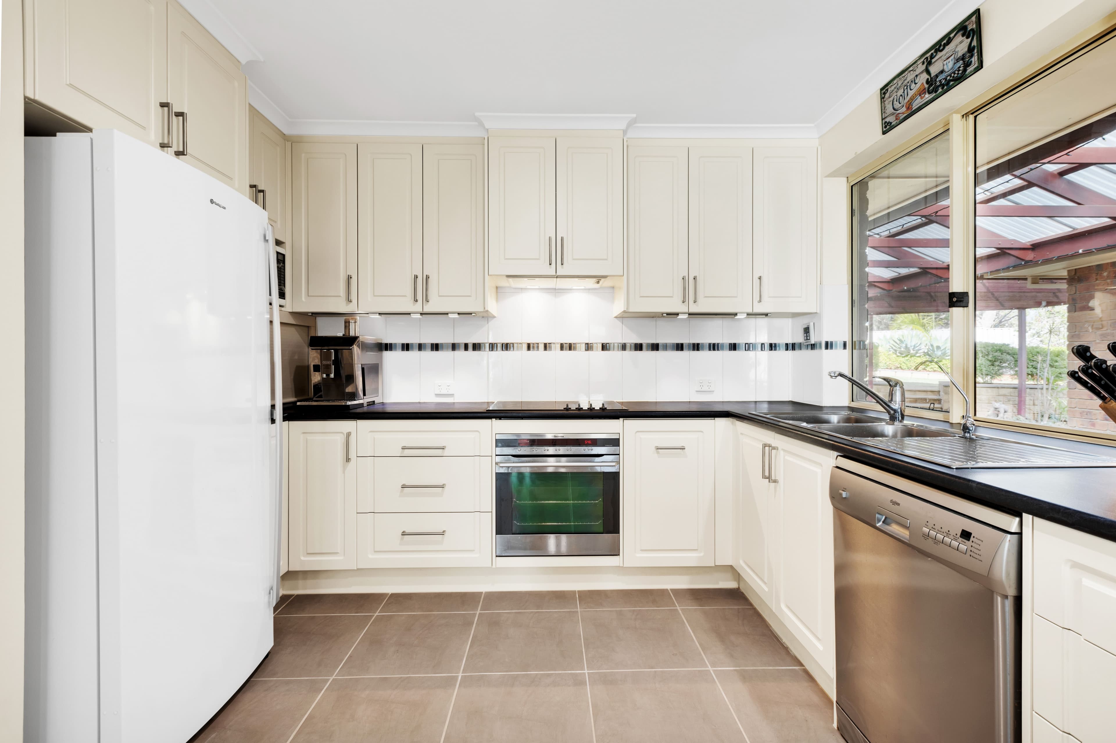 38 Tea Tree Drive, Craigmore SA 5114, Craigmore - Thumbnail 4