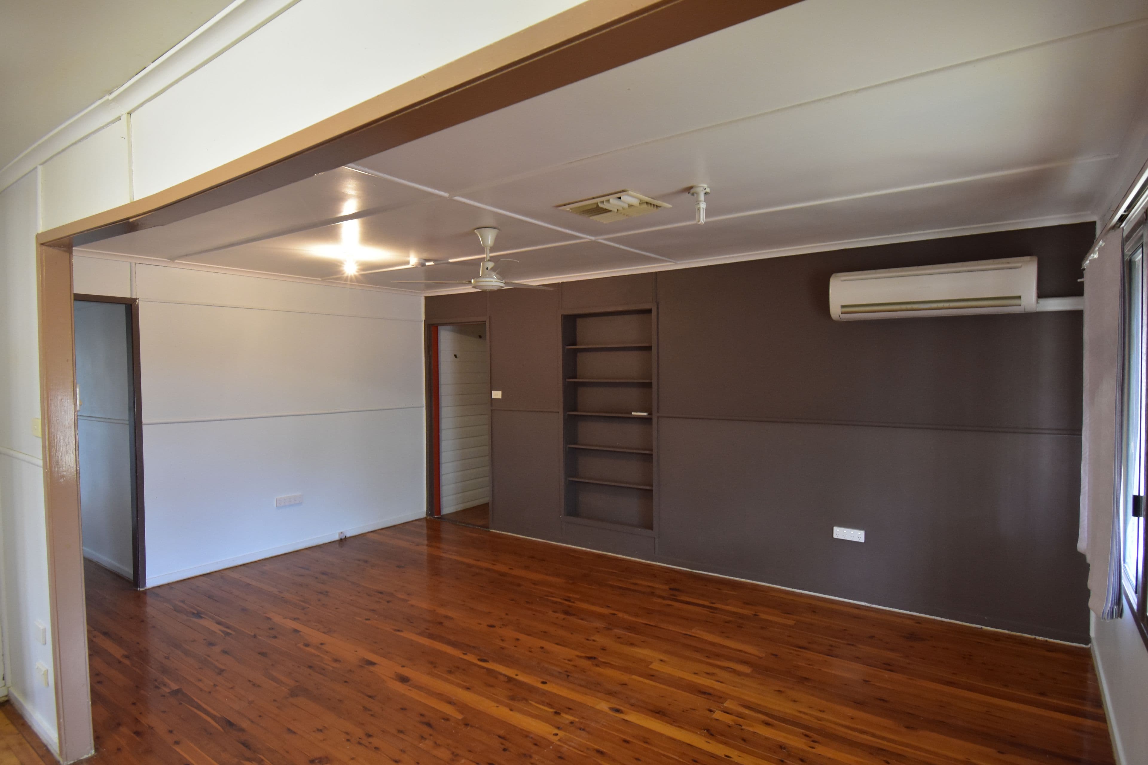 29-31 Mitchell Street, Ilfracombe QLD 4727, Ilfracombe - Thumbnail 2