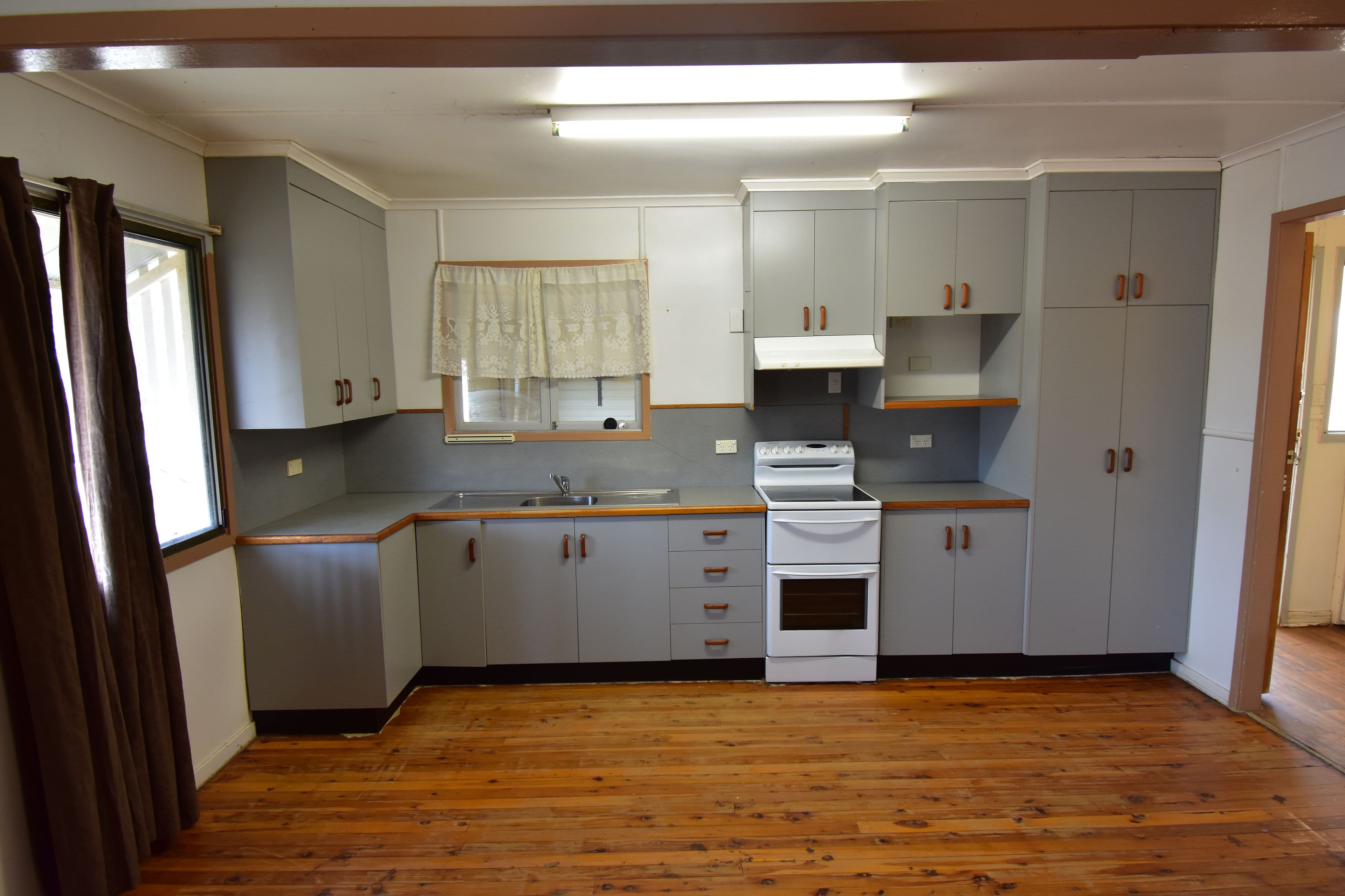 29-31 Mitchell Street, Ilfracombe QLD 4727, Ilfracombe - Thumbnail 3