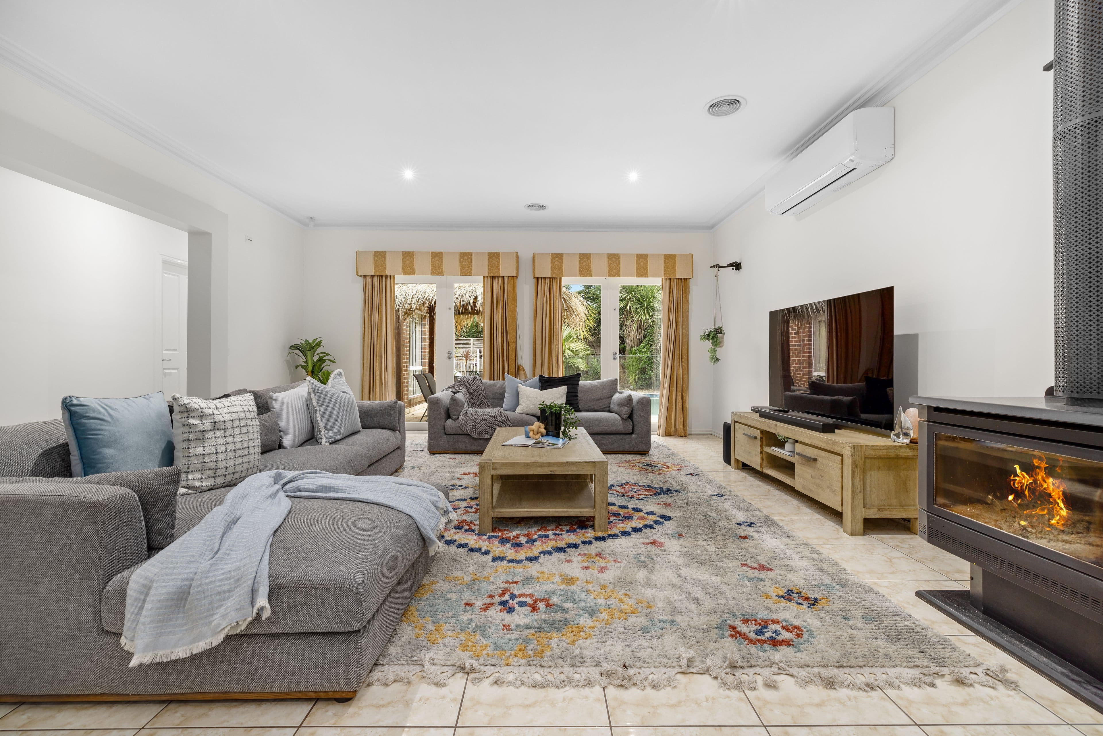10 Kalimna Court, Rowville VIC 3178, Rowville - Thumbnail 2