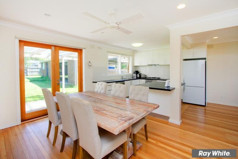 13 Kiandra Street, MORNINGTON VIC 3931, Mornington - Thumbnail 2