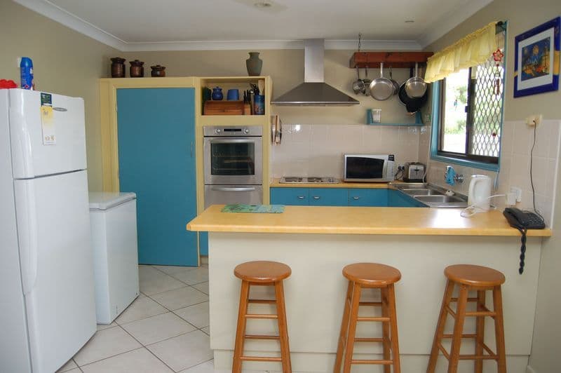 4  Melbury Street, BROWNS PLAINS QLD 4118, Browns Plains - Thumbnail 3