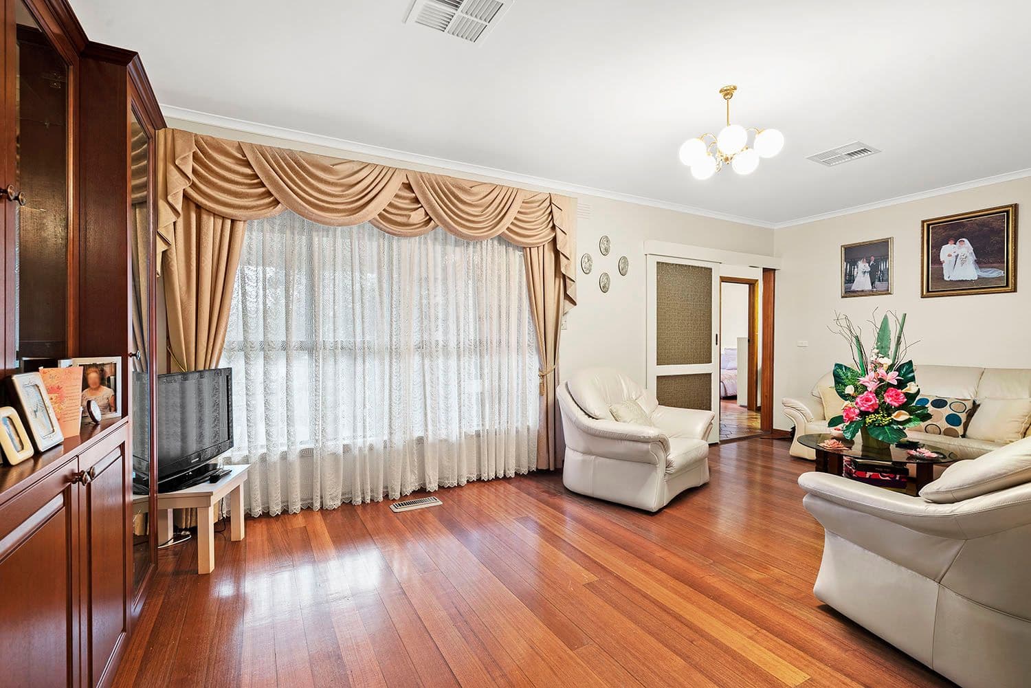 18 Harkaway Drive, Cheltenham VIC 3192, Cheltenham - Thumbnail 2