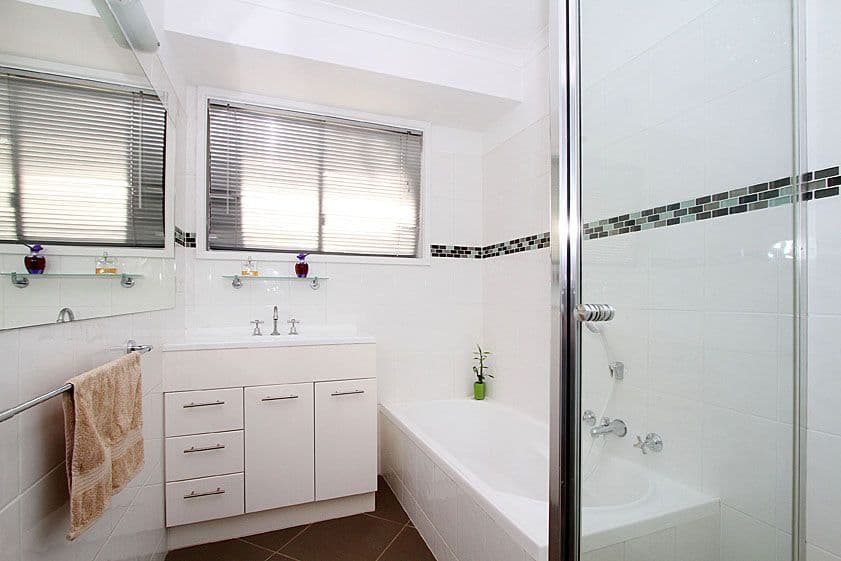 25 Hinkler Drive, MILL PARK VIC 3082, Mill Park - Thumbnail 6