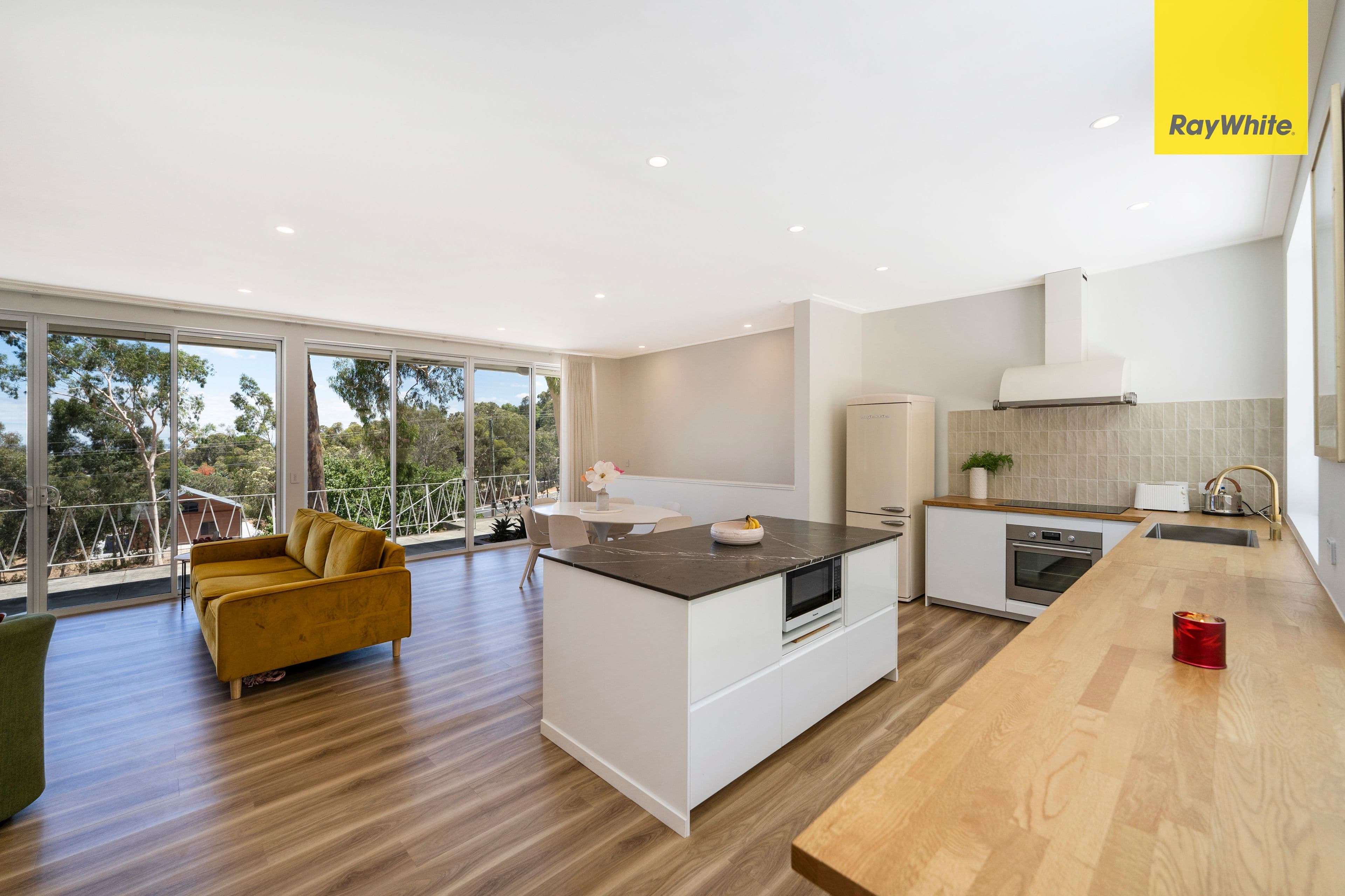 216 Lewis Road, Forrestfield WA 6058, Forrestfield - Thumbnail 3