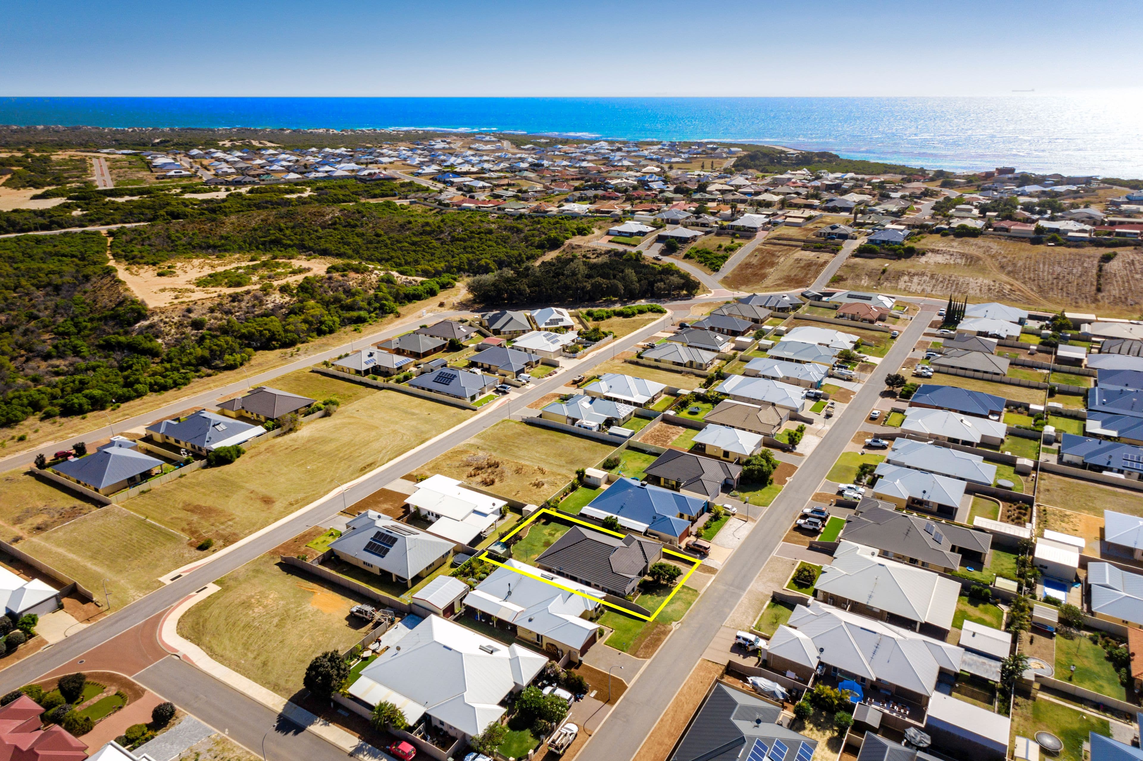 24 Topsail Street, Drummond Cove WA 6532, Drummond Cove - Image 1